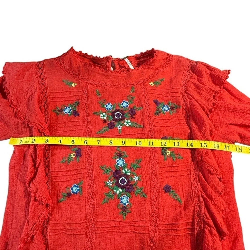 Free People The Amy Red Floral Embroidered Top Long Sleeve Sz XS Boho Ruffles